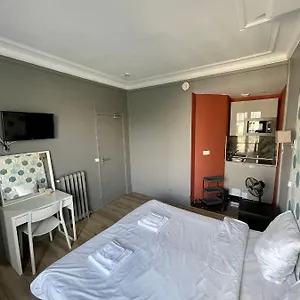 Le 17 Paris